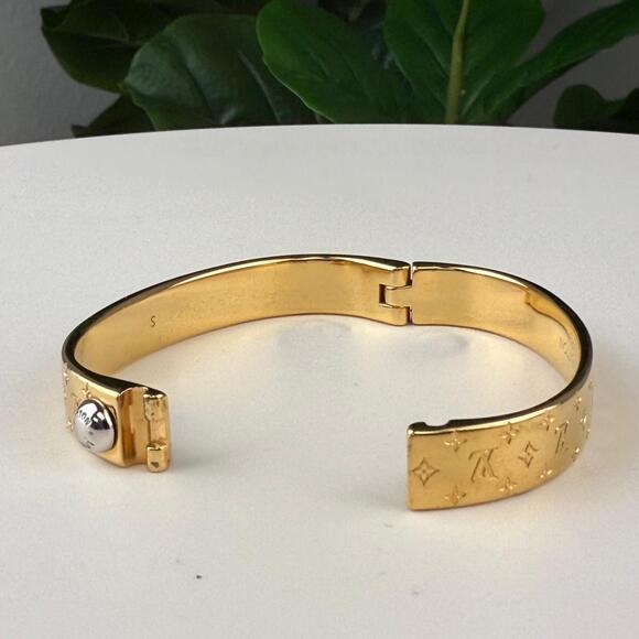 💎✨Authentic Louis Vuitton Nanogram Cuff Gold Bracelet Size 6" - Picture 3 of 6